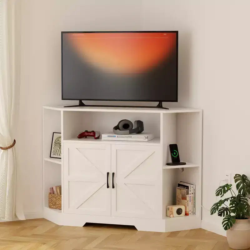 Mueble de TV de esquina para televisores de hasta 55 pulgadas, consola multimedia estilo granja con puerta de granero, estantes abiertos y gabinete de almacenamiento, blanco