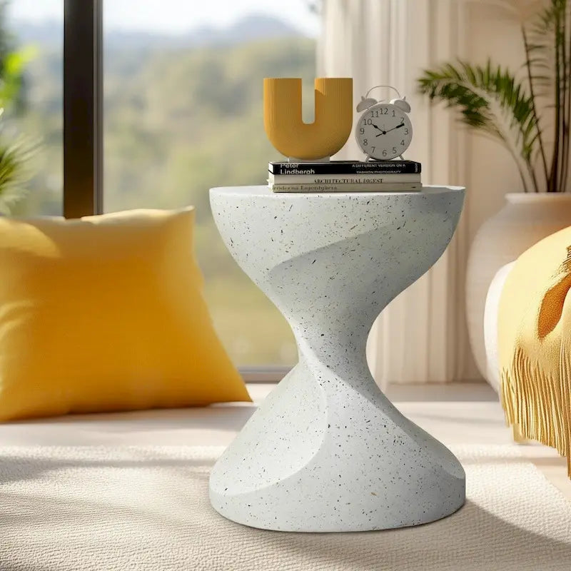 Mesa auxiliar de patio y mesa auxiliar de cama decorativa de hormigón ligero con forma de reloj de arena - 14.76x19.68 pulgadas