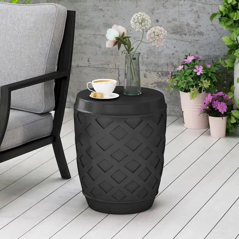 Table d’appoint contemporaine en béton avec motif treillis, noire
