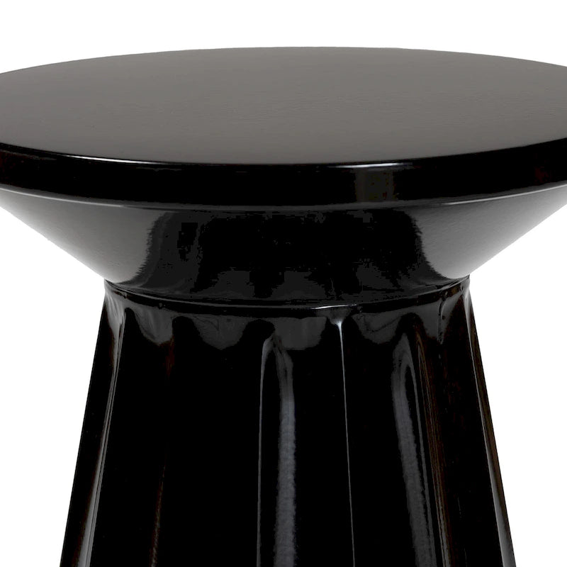 Table d’appoint ronde moderne en métal festonné Ulmer, pour intérieur ou extérieur semi-abrité