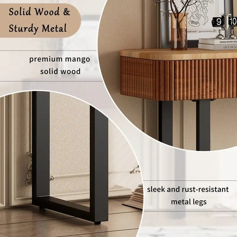 Yivli çekmeceli, depolama çözümleri sunan masif ahşap antre konsol masası