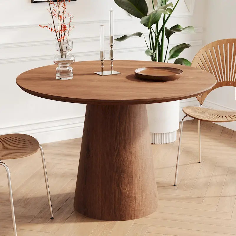 Table ronde de salle à manger pour 4 à 6 personnes, avec veinure naturelle du bois et piétement conique en bois, style rustique minimaliste