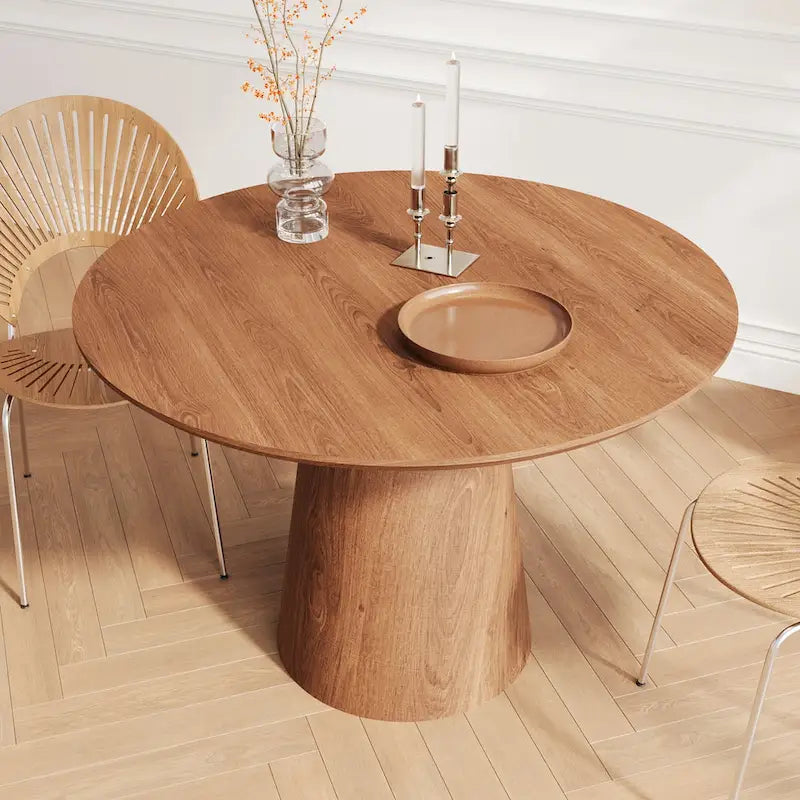 Table ronde de salle à manger pour 4 à 6 personnes, avec veinure naturelle du bois et piétement conique en bois, style rustique minimaliste