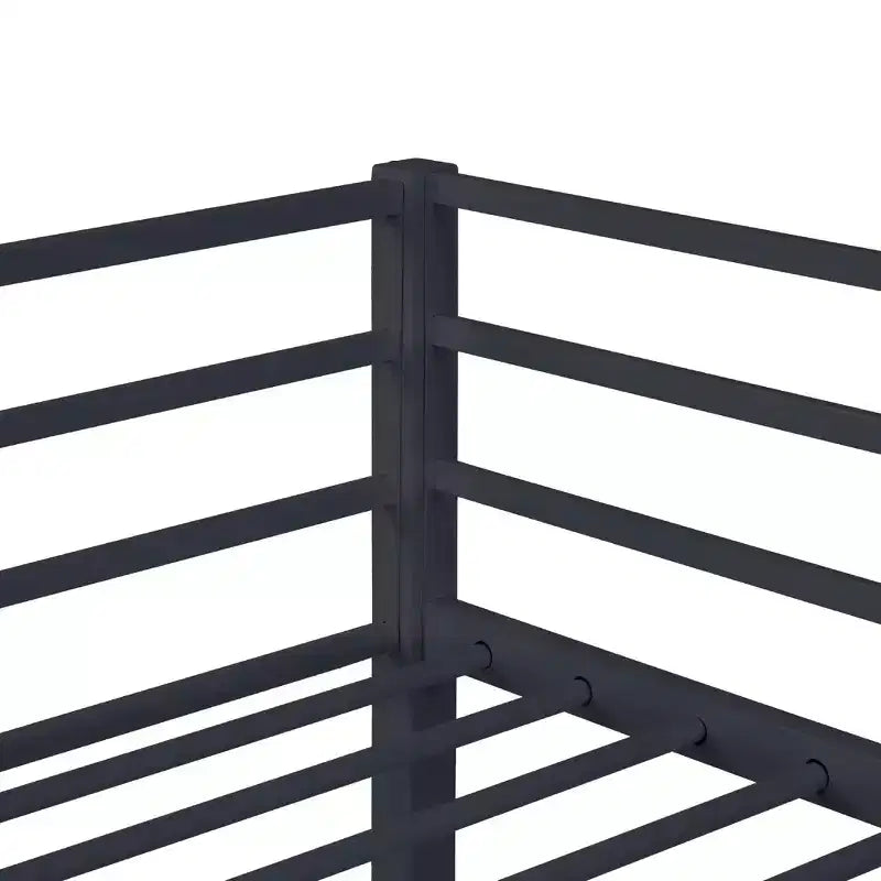 Metalen hoogslaper voor één persoon met valbeveiliging en vlakke ladder