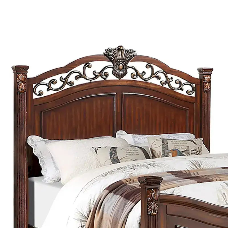 Lit en bois avec tête de lit ouvragée, coloris cerisier foncé