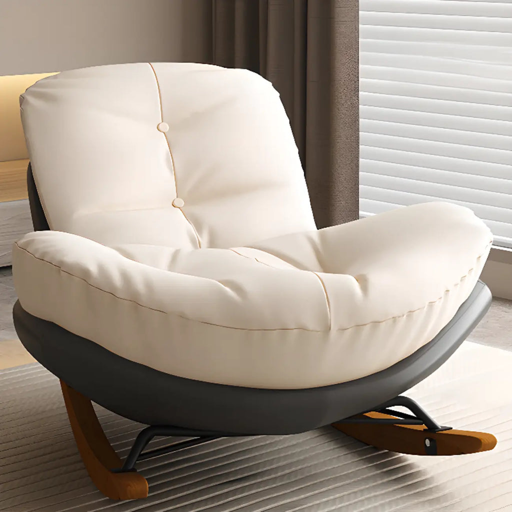 Sedia a dondolo imbottita in stile scandinavo con pouf opzionale