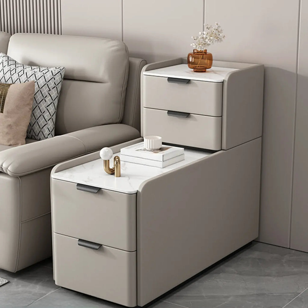 Tavolino laterale alto per divano, in legno a forma di L, con 4 cassetti e piano effetto pietra