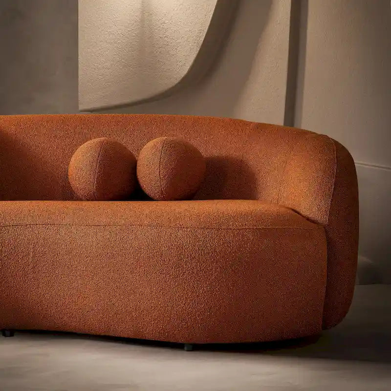 Canapé incurvé moderne de luxe en tissu bouclé, style japandi, Blaine