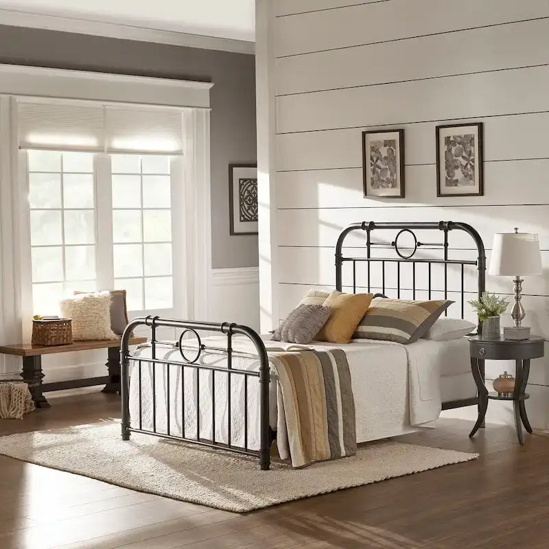Black Metal Bed