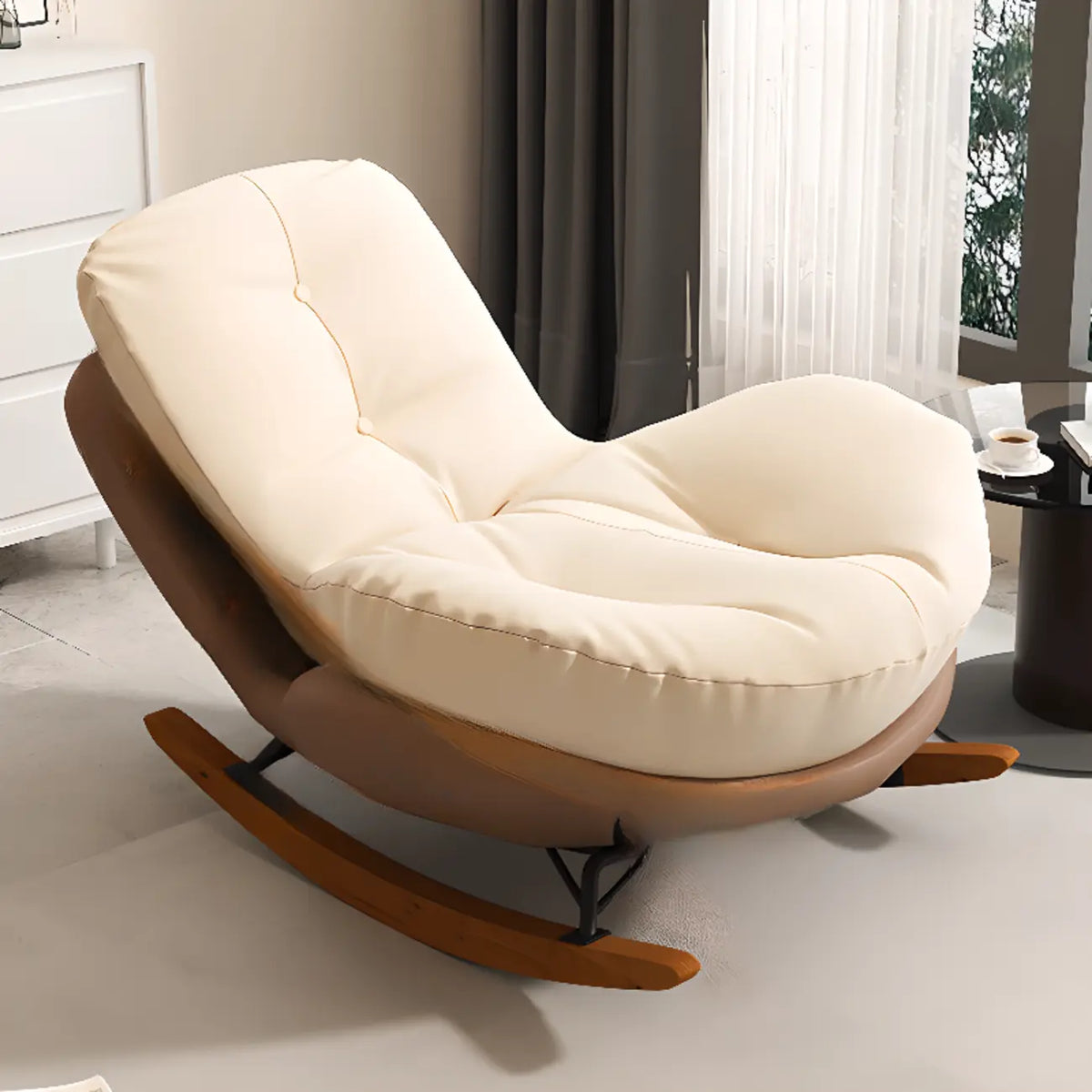 Sedia a dondolo imbottita in stile scandinavo con pouf opzionale