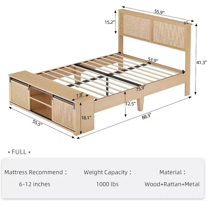 Cadre de lit bohème champêtre en rotin naturel, rangement avec porte de grange coulissante et tête de lit avec éclairage LED, pieds de support en bois massif