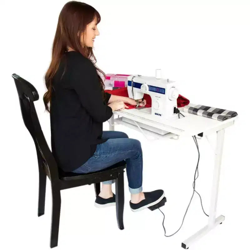 SewingRite SewStation 101 çelik ayaklı, taşınabilir katlanır dikiş masası, beyaz - ev, ofis ve işletme için ideal