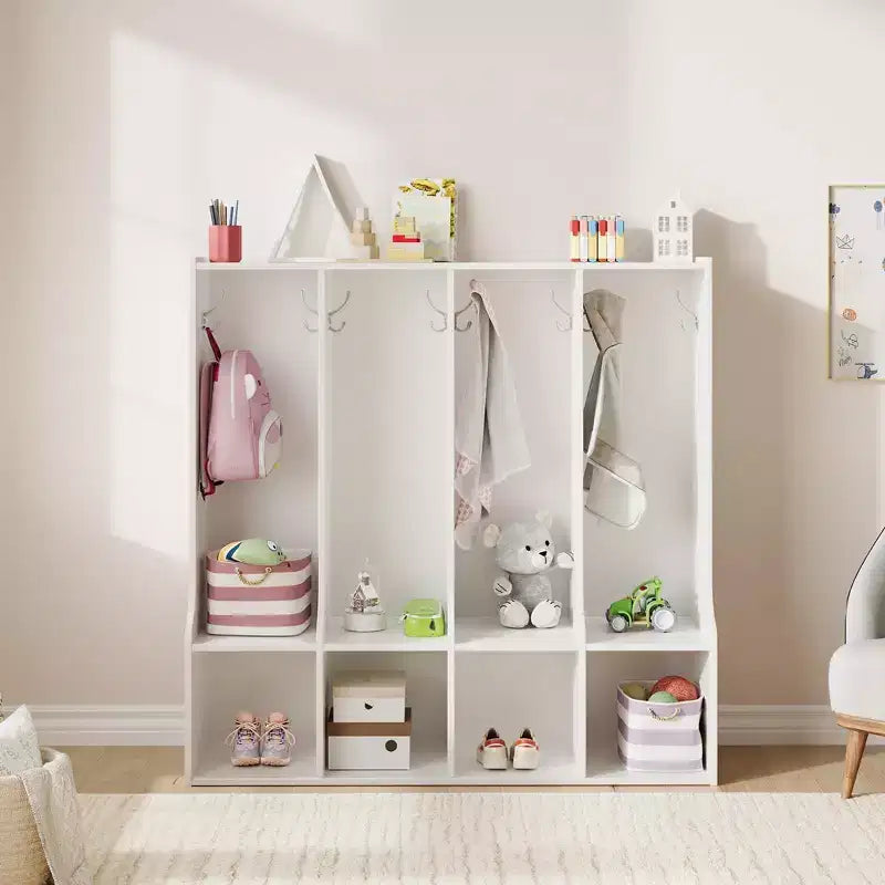 Braun-weißer Garderobenschrank mit 4 Fächern und 8 Haken für Kinder