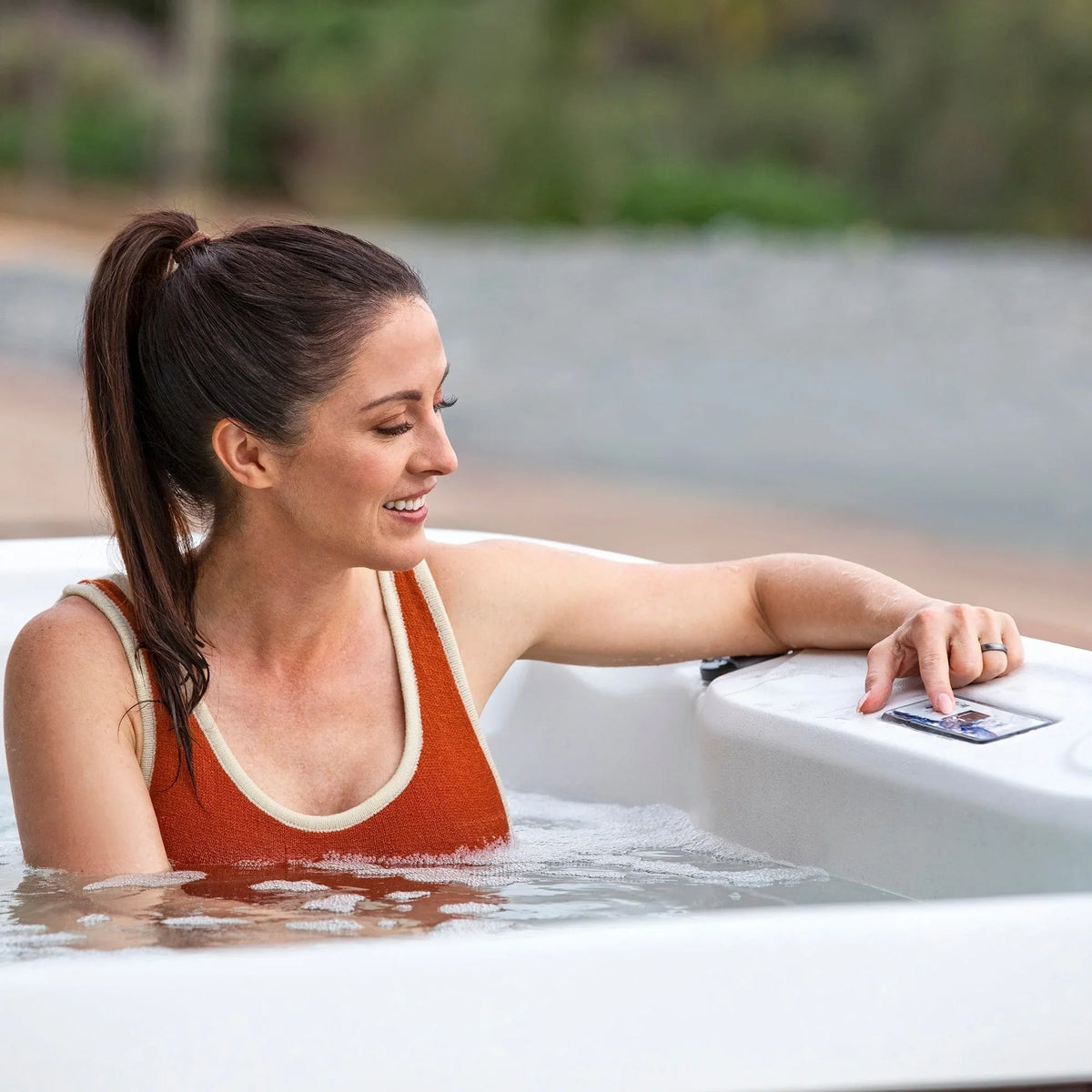 Lifesmart LS600DX 7-Person 65-Jet 230v Spa with 14-Jet Nozzle Turbo Blaster