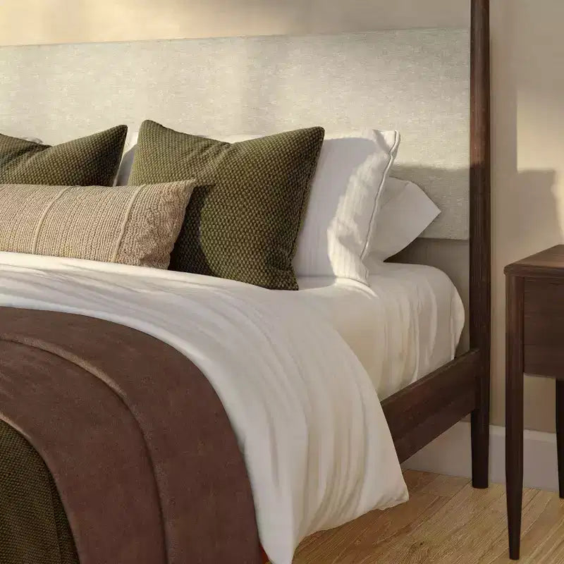 Letto king-size a baldacchino Harbor con testiera imbottita, biondo/Caffè svizzero (MD2411-01)
