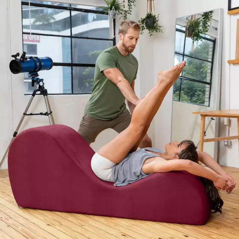 Elegancki szezlong Avana do jogi – wyprodukowano w USA – idealny do rozciągania, relaksu, ćwiczeń i nie tylko, 60D x 18W x 26H cali, jasnoszary