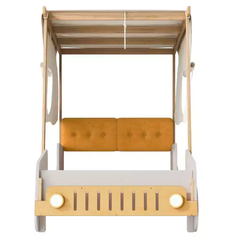Letto per bambini a forma di auto in legno Whisen con cuscino, telo per il soffitto e LED - Naturale