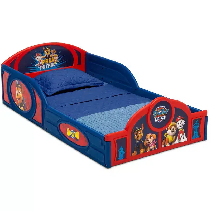 Delta Children muovinen nukkumis- ja leikkisänky taaperoille kiinnitetyillä turvalaidоilla – PAW Patrol