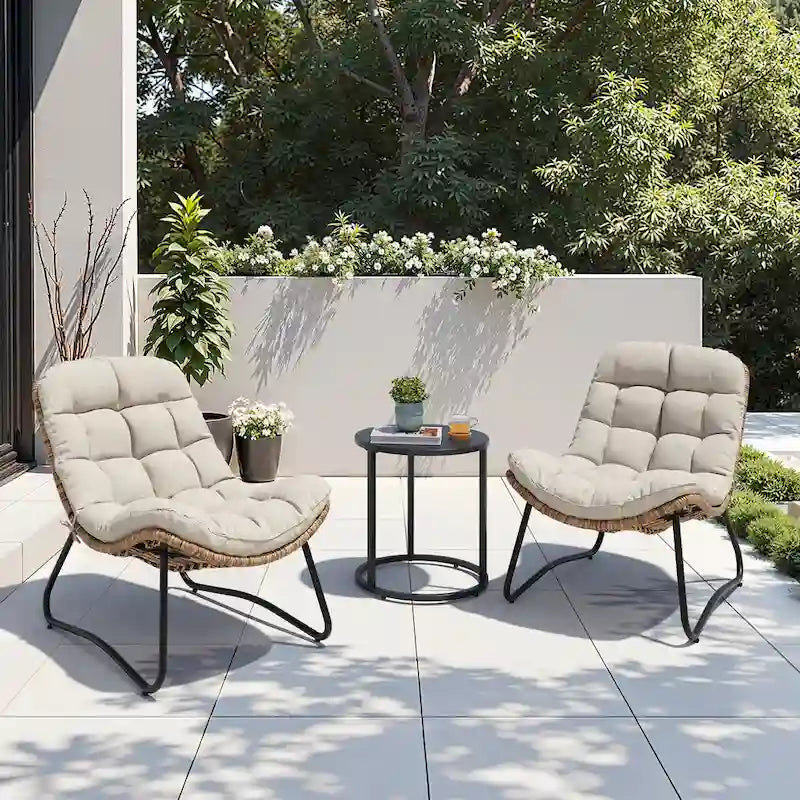 Papasanstoelen voor buiten met kussen, van PE-rattan, gezellige terrasstoelen met bijzettafel