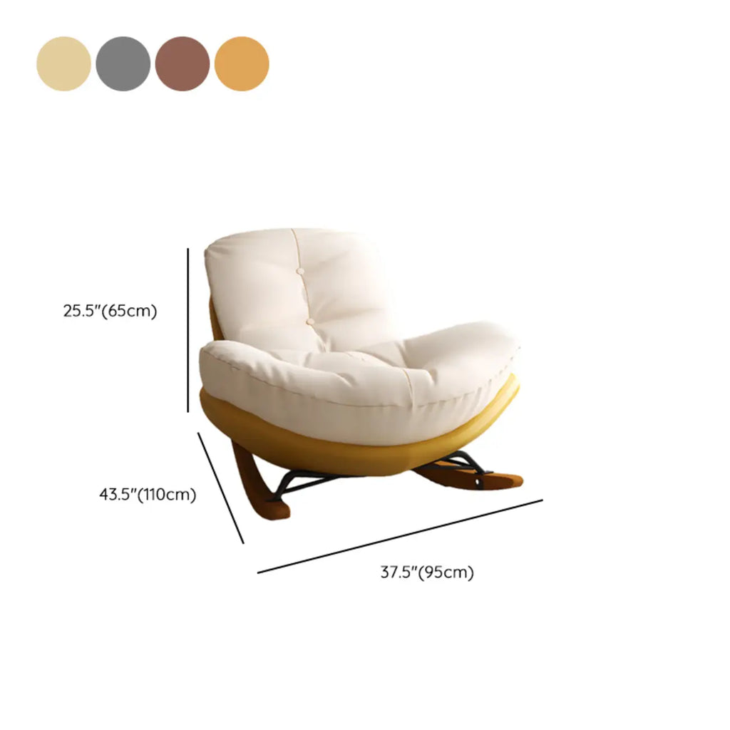 Sedia a dondolo imbottita in stile scandinavo con pouf opzionale