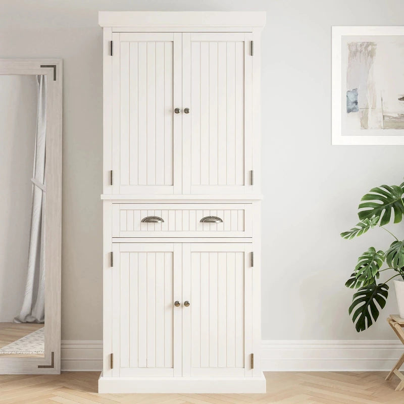 Homestyles Nantucket Vorratsschrank in geschliffenem Off-White mit vier Türen – N/A