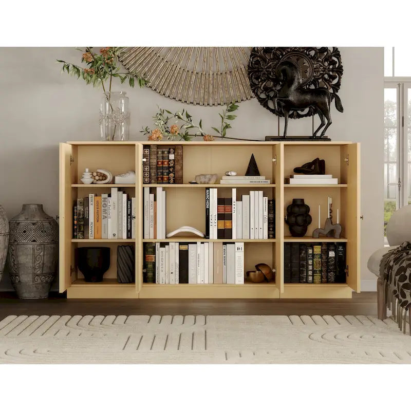 Buffet de 65 en bois massif à 100 % avec portes en verre transparent, dépoli ou en bois massif, par Palace Imports