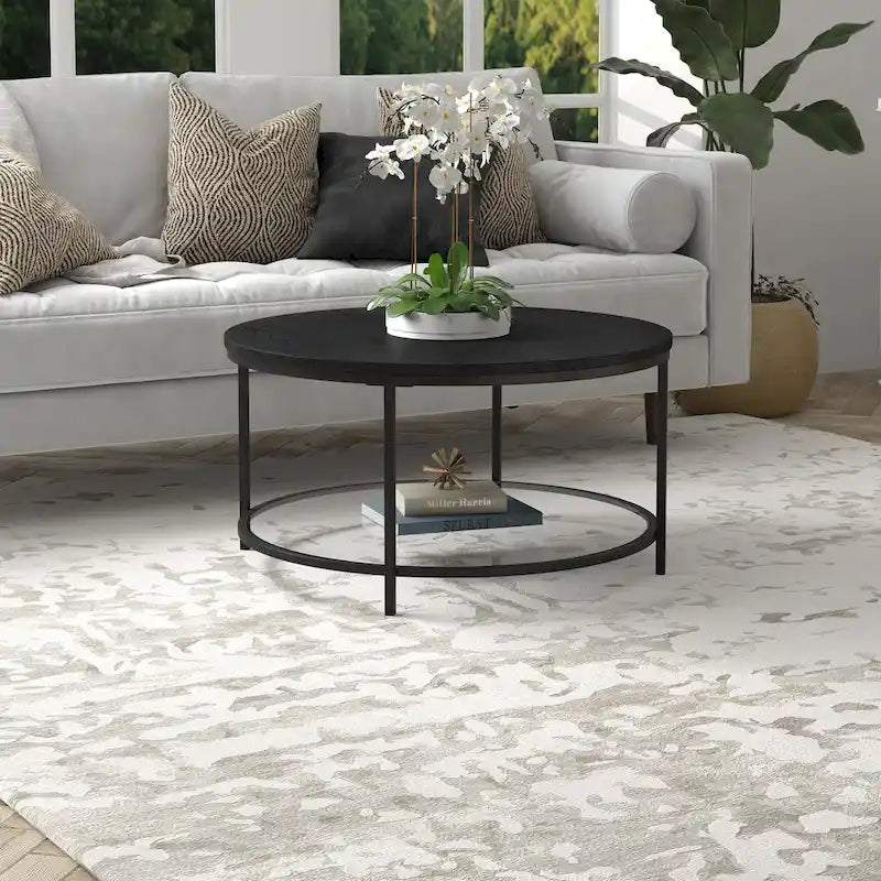 Table basse ronde Sevilla de 32 po de largeur, plateau en MDF et étagère en verre – 32 po de largeur