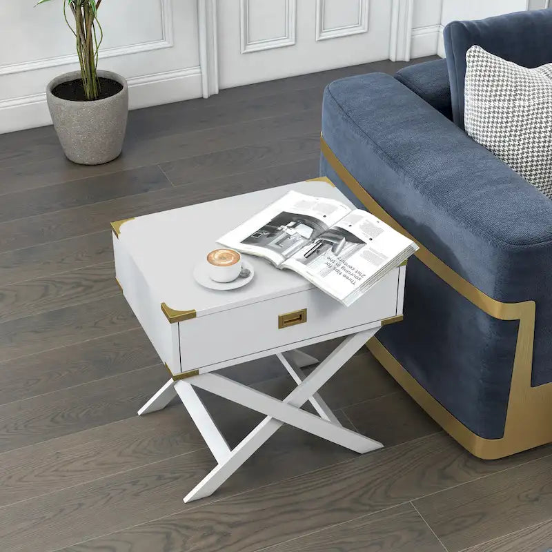 Yore kortárs, 24 hüvelykes, tömörfa, 1 fiókos oldalasztal a Furniture of Americától