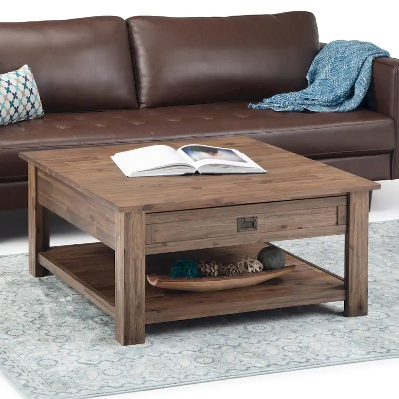 WYNDENHALL Garret vierkante rustieke salontafel van massief acaciahout, 38 inch breed - 38 W x 38 D x 19 H