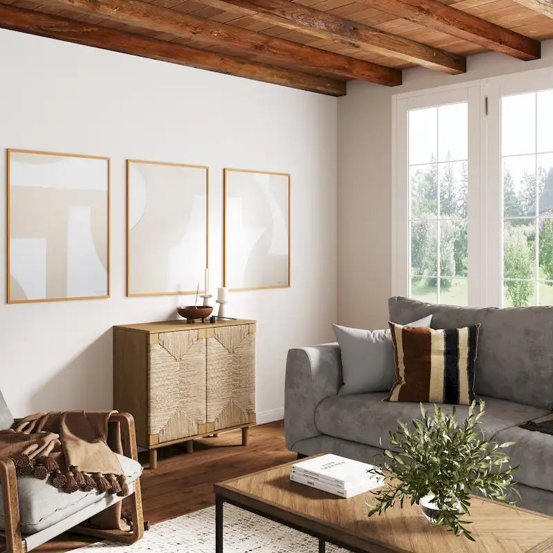 Mobiletto decorativo in legno Beacon di Nathan James con ante in giunco marino e ripiano regolabile
