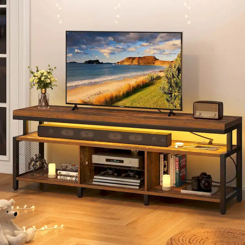 Ipari stílusú fa TV-állvány LED-világítással, nyitott tárolópolcokkal, konnektorokkal, Bluetooth-kapcsolattal és távirányítóval