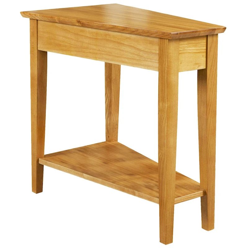 Teegan bijzettafel van massief hout met wigvormige verstelbare fauteuilzijde en plank