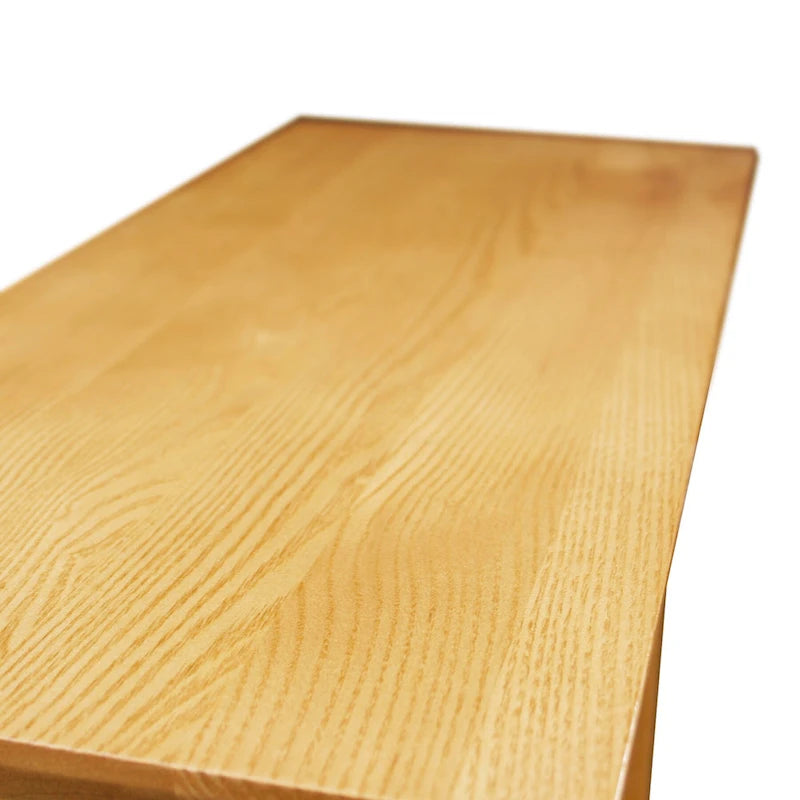 Teegan bijzettafel van massief hout met wigvormige verstelbare fauteuilzijde en plank