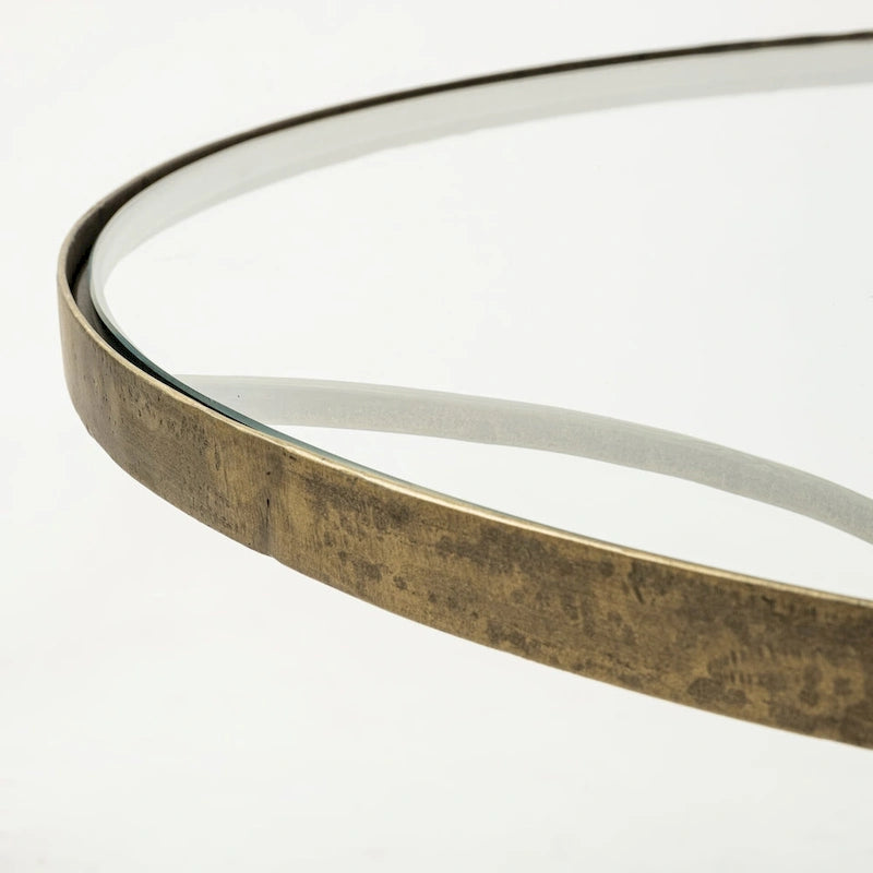 Jacinta II runder Beistelltisch mit Glasplatte, goldfarbenem Metallgestell und Sockel aus weißem Marmor