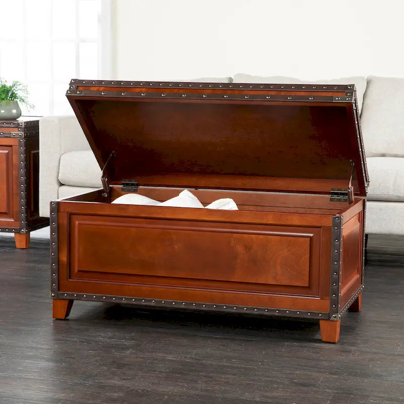 Table basse coffre en bois Ailsa de SEI Furniture