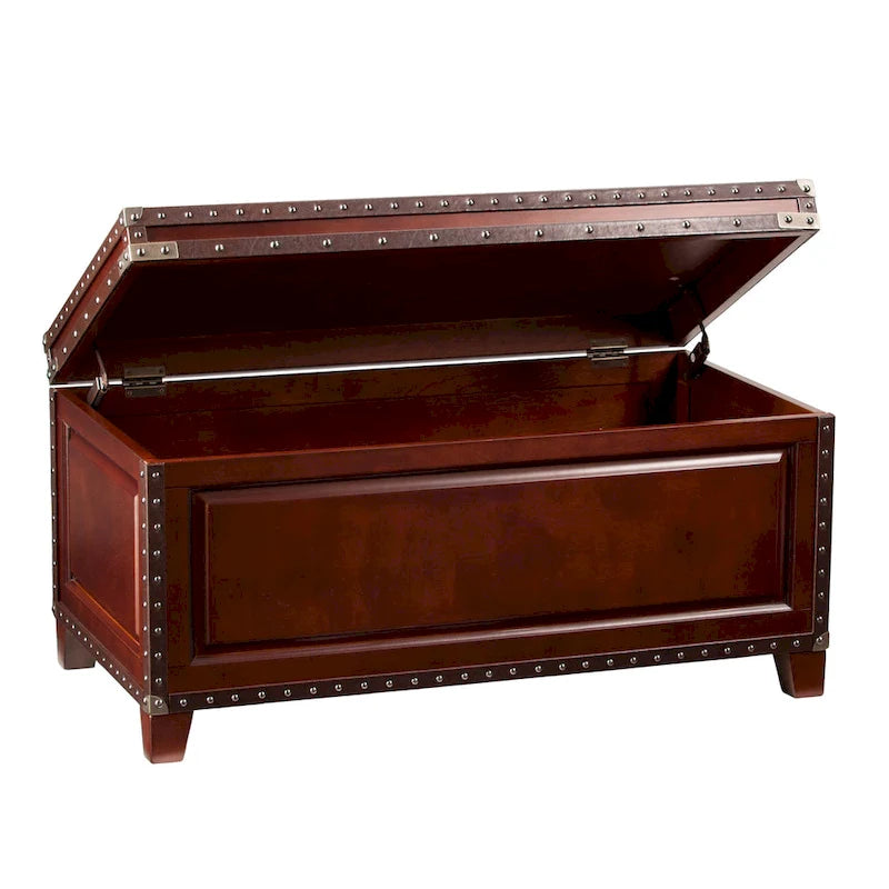 Table basse coffre en bois Ailsa de SEI Furniture