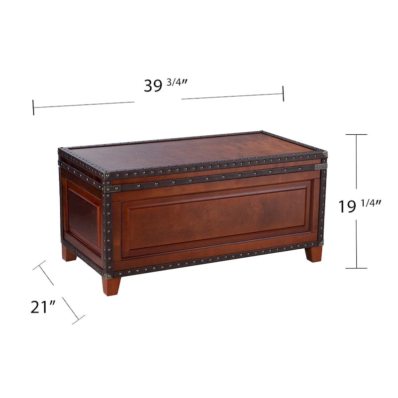 Table basse coffre en bois Ailsa de SEI Furniture