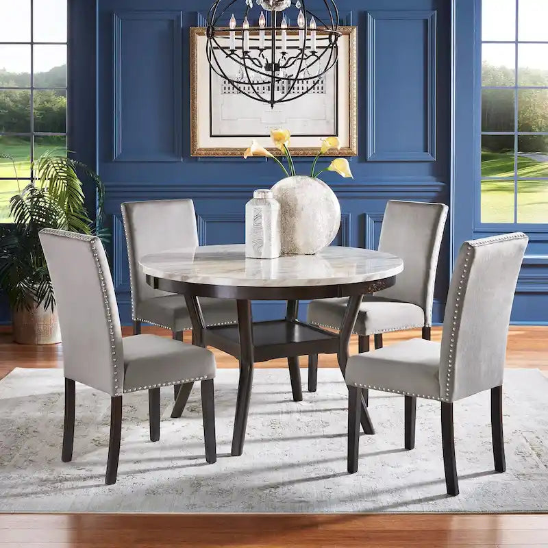Juego de comedor redondo Balmforth con acabado de mármol sintético blanco, de iNSPIRE Q Classic