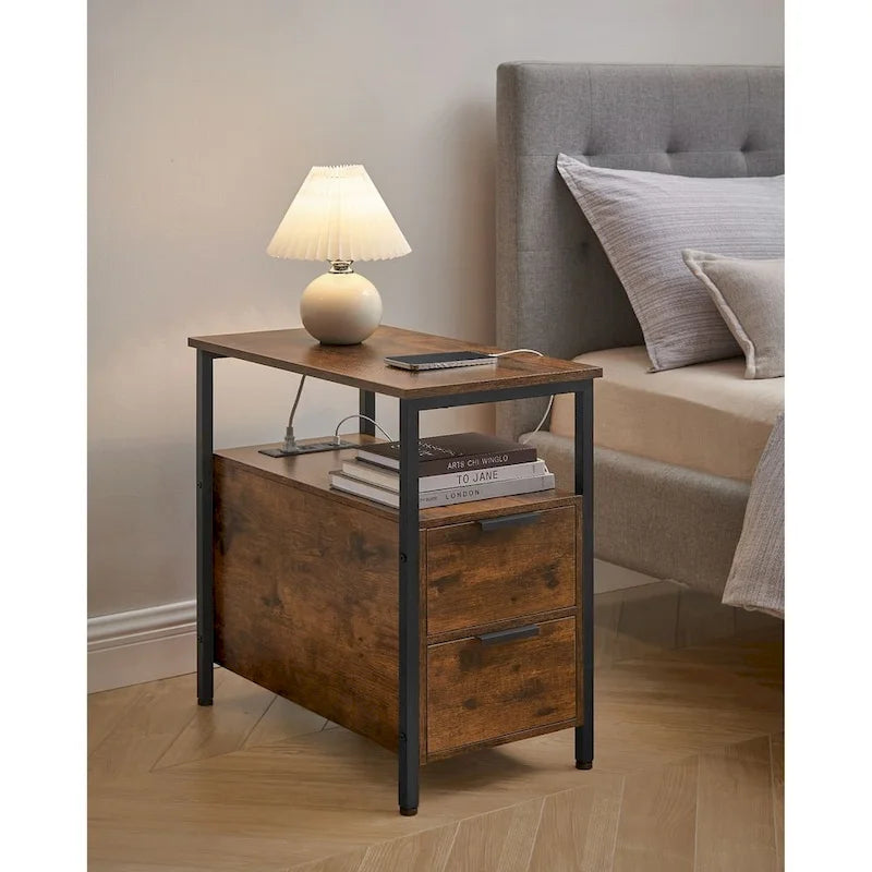 Table d’appoint fine avec 2 tiroirs, table de chevet avec 2 étagères ouvertes et station de recharge pour le salon ou la chambre