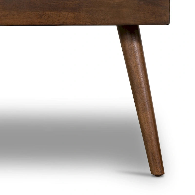 Banc en tissu Luca de Poly & Bark – assise capitonnée avec pieds en bois massif