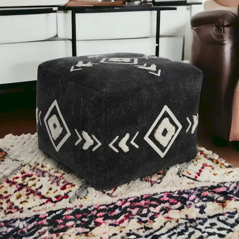 Pouf noir HomeRoots 18 en 100 % coton