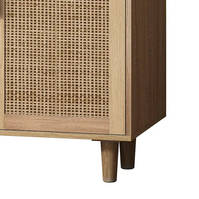 62.20Elegantes und funktionales Rattan-Sideboard mit 4 Türen