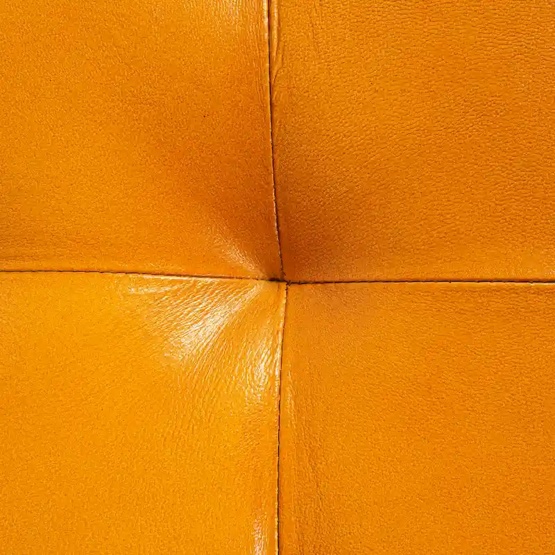 Puu- ja vuohennahkapenkki