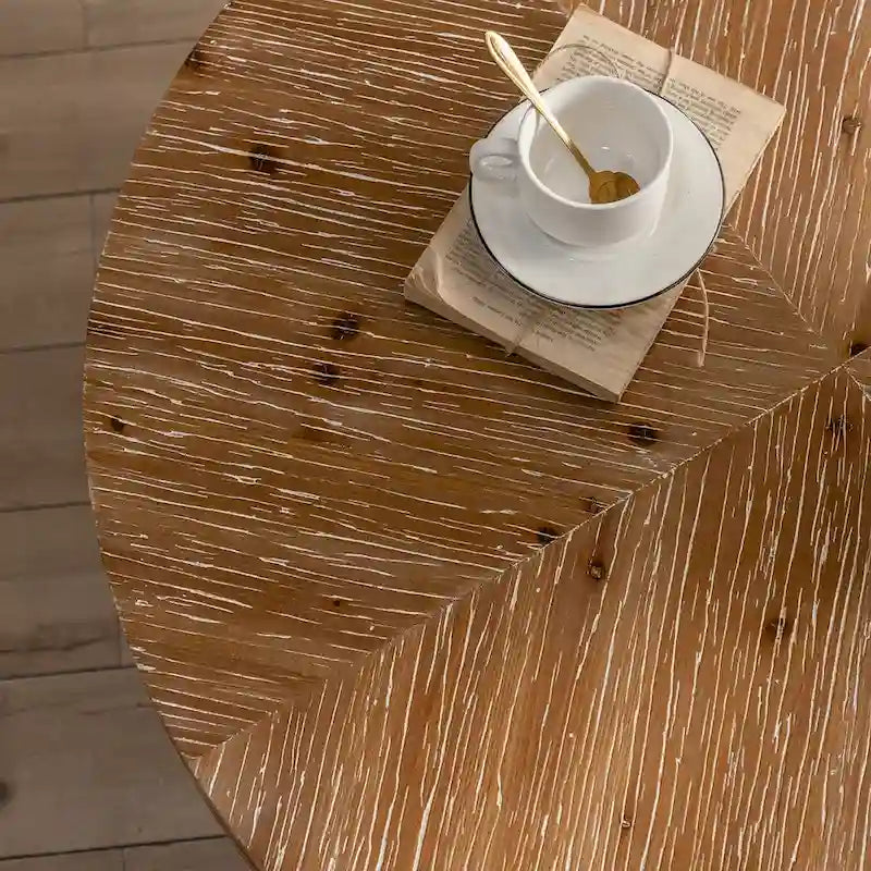 31.29 Zoll runder Couchtisch mit ineinandergreifendem Design, Tischplatte aus Tannenholz und goldfarbenem Kreuzfuß