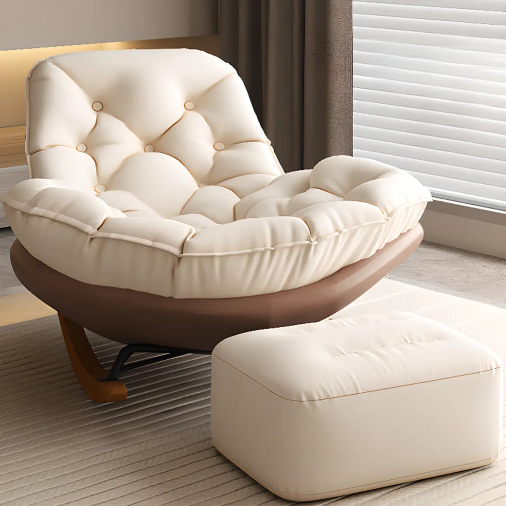 Sedia a dondolo imbottita in stile scandinavo con pouf opzionale