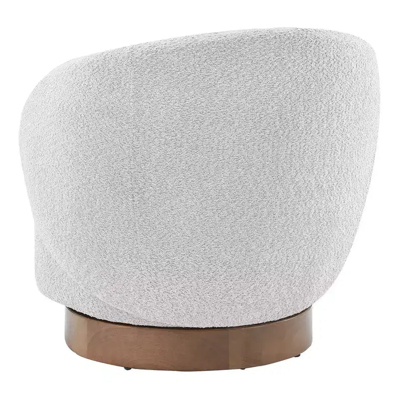 Poltrona barrel girevole imbottita d'accento Spruce&Spring con base in legno