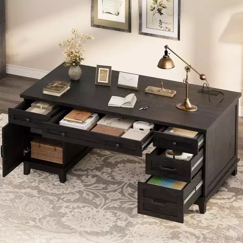 Bureau de direction de 60 po avec tiroirs, bureau à domicile avec station de recharge, bureau d’ordinateur et d’écriture en bois pour étude, table de conférence pour salon