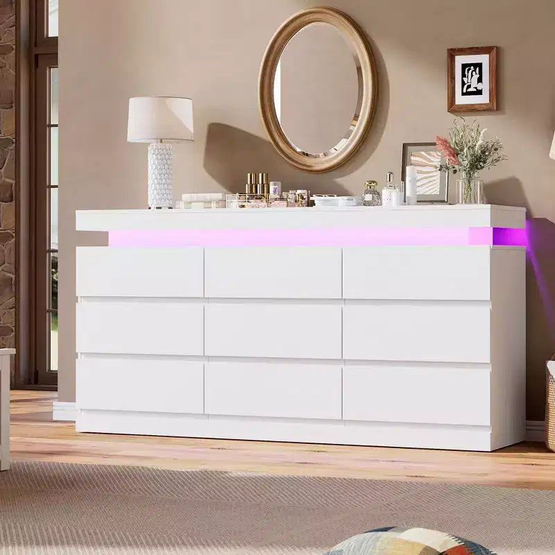 Kommode mit 9 Schubladen fürs Schlafzimmer, Schubladenschrank mit Ladestation und LED-Leuchten, doppelter Holzschrank zur Aufbewahrung, moderne Kommode und TV-Ständer