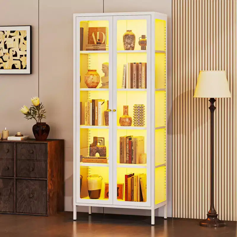 Bekrvio 67 inch hoge vitrinekast met glas aan 3 zijden en ledverlichting, 5 opberglagen met dubbele deuren en metalen frame voor verzamelobjecten, ideaal voor kleine ruimtes