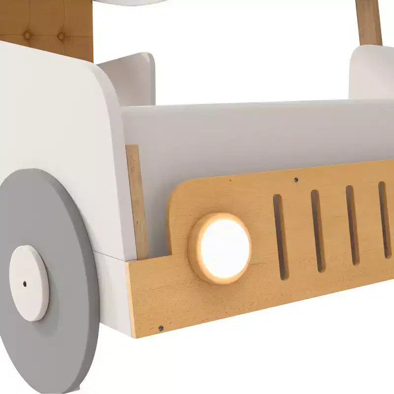Letto per bambini a forma di auto in legno Whisen con cuscino, telo per il soffitto e LED - Naturale